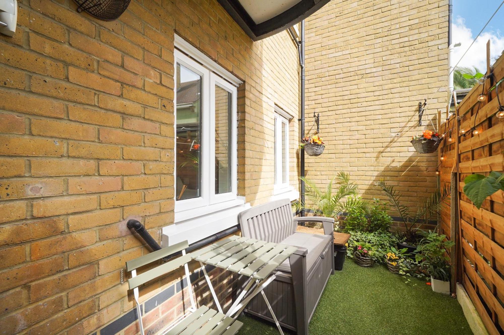 A Beautiful Stylish 2 Bedroom Apartment -City Of Londres Extérieur photo